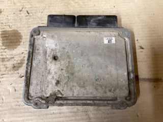 bontott VW PASSAT B6 Motorvezérlő