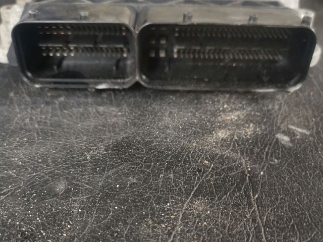 bontott VW PASSAT B6 Motorvezérlő