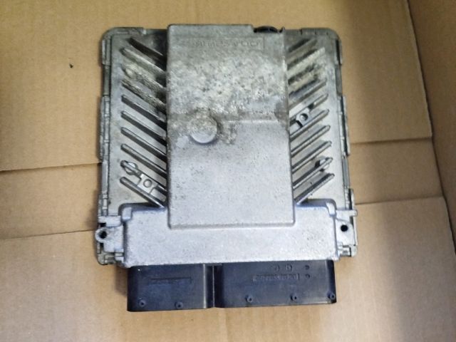 bontott VW PASSAT B6 Motorvezérlő
