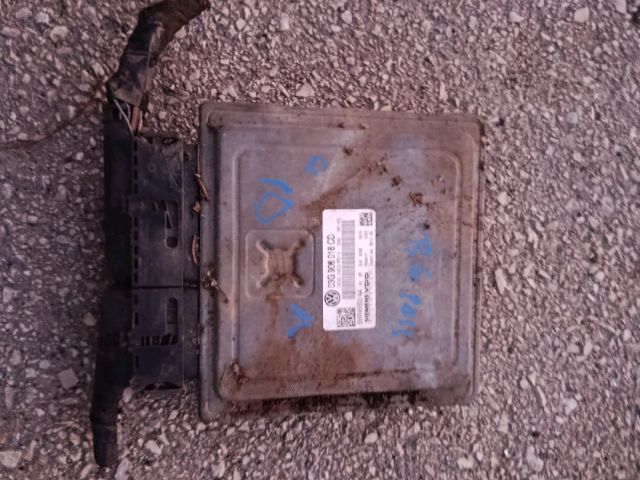 bontott VW PASSAT B6 Motorvezérlő