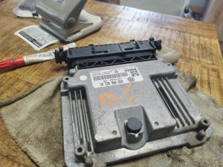 bontott VW PASSAT B6 Motorvezérlő