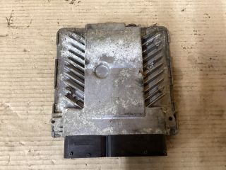 bontott VW PASSAT B6 Motorvezérlő