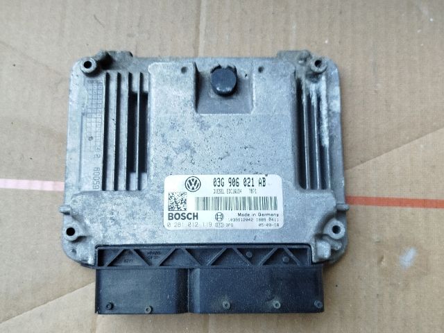 bontott VW PASSAT B6 Motorvezérlő