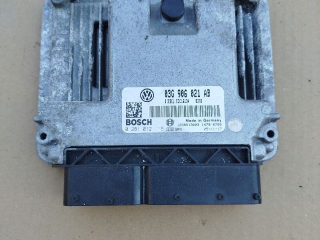 bontott VW PASSAT B6 Motorvezérlő