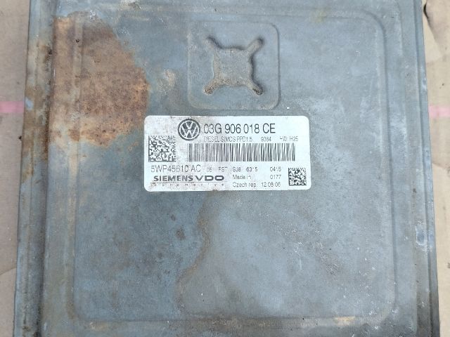 bontott VW PASSAT B6 Motorvezérlő