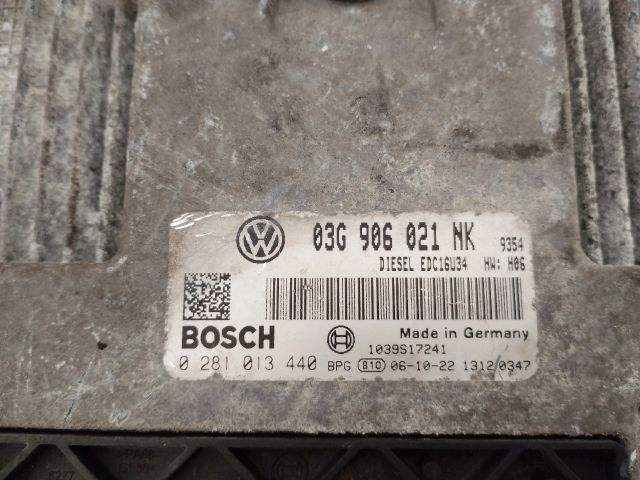 bontott VW PASSAT B6 Motorvezérlő