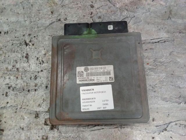 bontott VW PASSAT B6 Motorvezérlő
