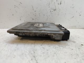 bontott VW PASSAT B6 Motorvezérlő