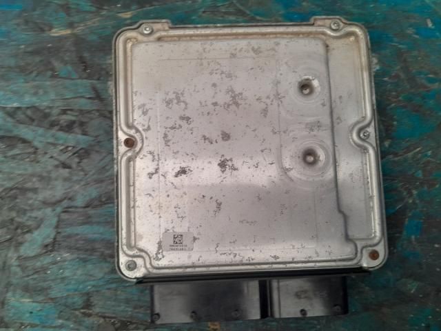 bontott VW PASSAT B6 Motorvezérlő