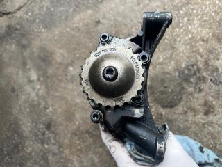 bontott VW PASSAT B6 Olajszivattyú