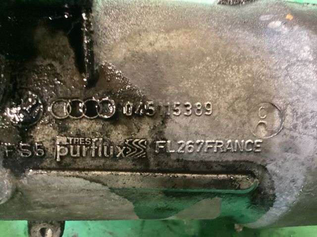 bontott VW PASSAT B6 Olajszűrő Ház