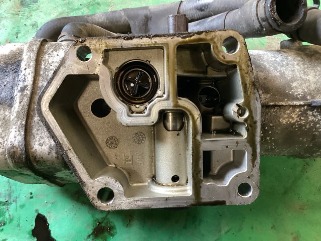 bontott VW PASSAT B6 Olajszűrő Ház