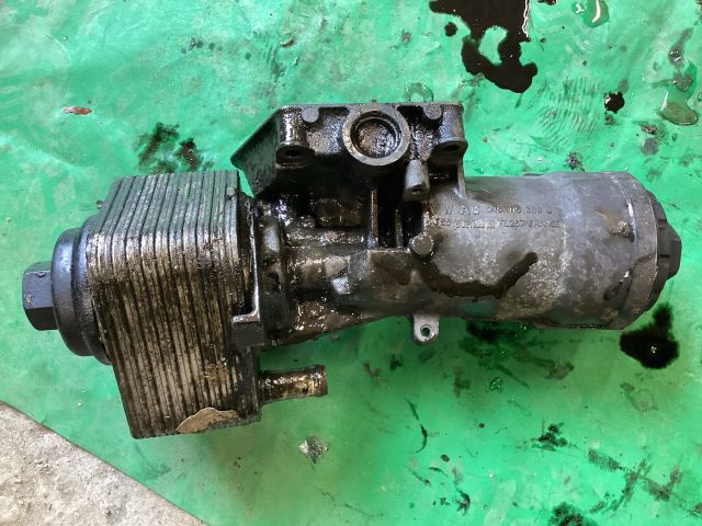 bontott VW PASSAT B6 Olajszűrő Ház