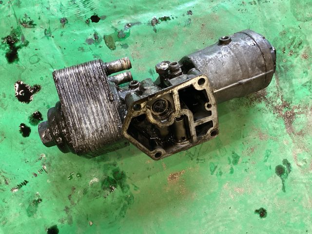 bontott VW PASSAT B6 Olajszűrő Ház