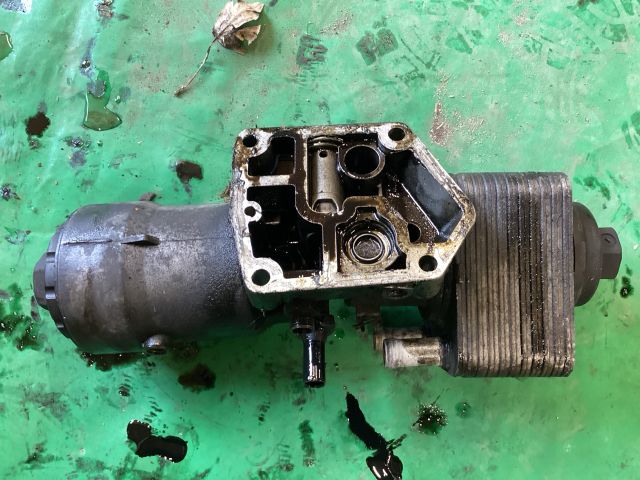 bontott VW PASSAT B6 Olajszűrő Ház