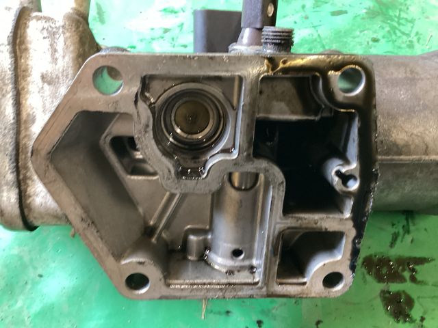 bontott VW PASSAT B6 Olajszűrő Ház