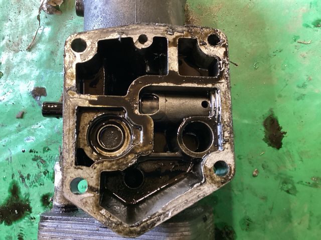 bontott VW PASSAT B6 Olajszűrő Ház