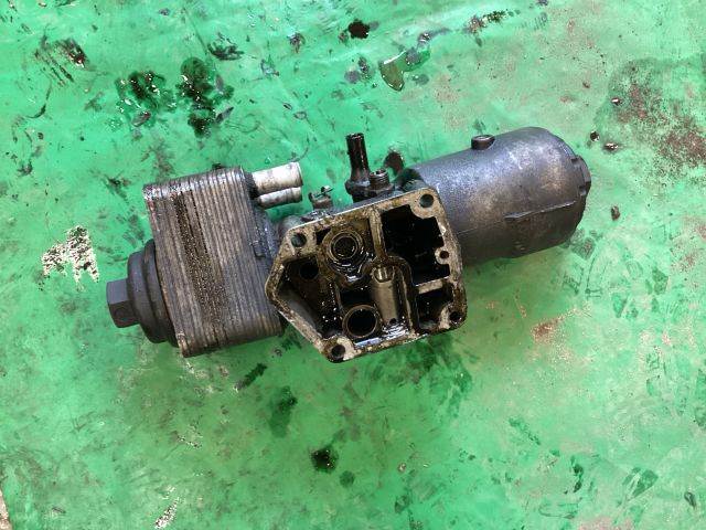 bontott VW PASSAT B6 Olajszűrő Ház