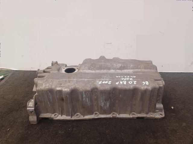 bontott VW PASSAT B6 Olajteknő