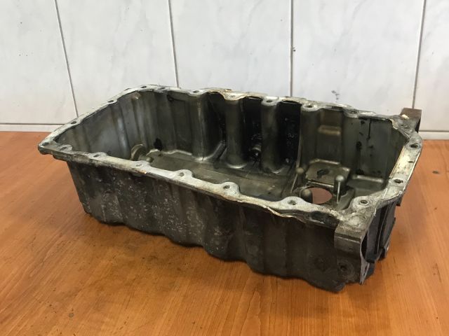 bontott VW PASSAT B6 Olajteknő