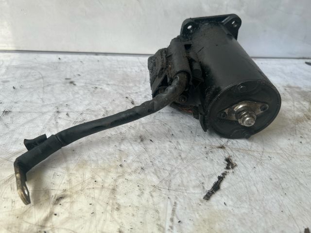 bontott VW PASSAT B6 Önindító