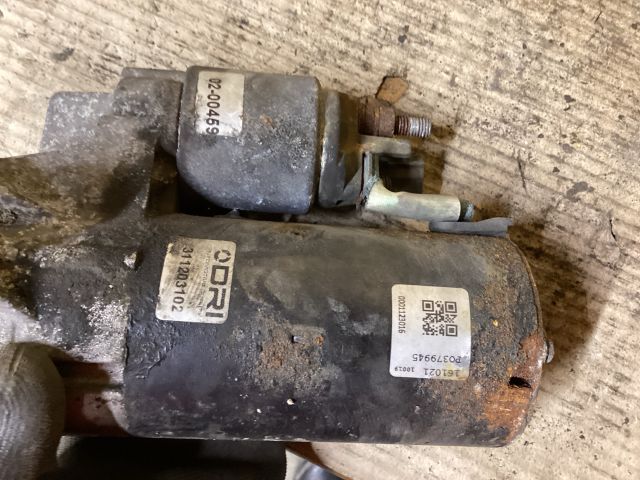 bontott VW PASSAT B6 Önindító