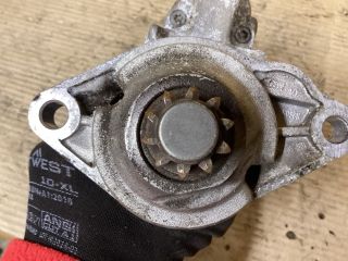 bontott VW PASSAT B6 Önindító