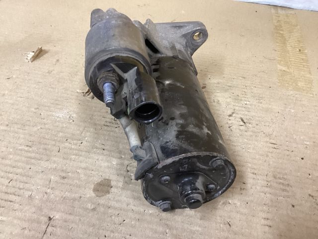 bontott VW PASSAT B6 Önindító