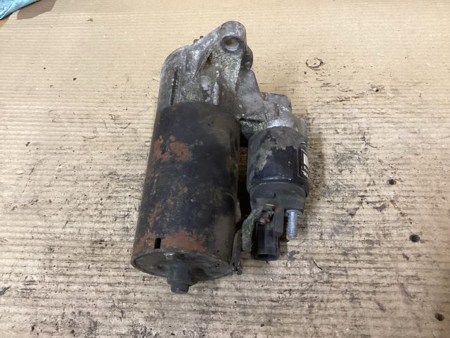 bontott VW PASSAT B6 Önindító