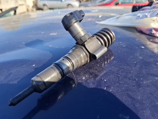 bontott VW PASSAT B6 Porlasztó (1 db)