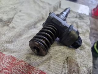 bontott VW PASSAT B6 Porlasztó (1 db)