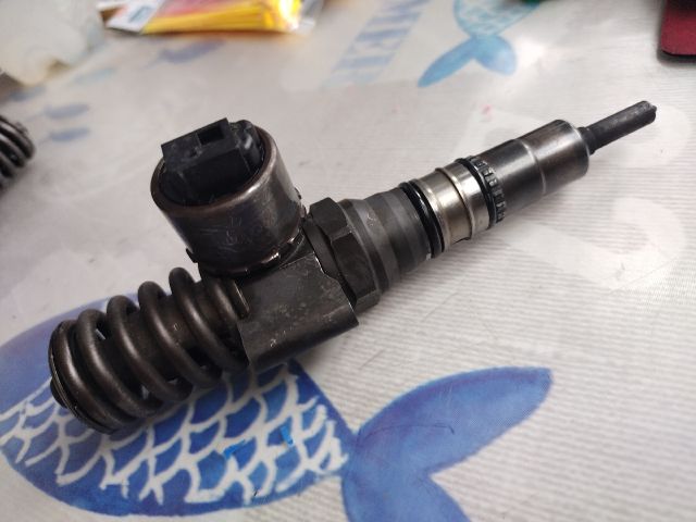 bontott VW PASSAT B6 Porlasztó (1 db)