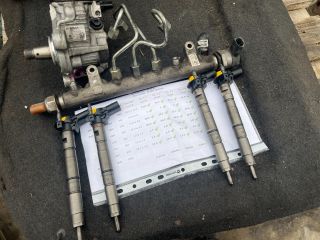 bontott VW PASSAT B6 Porlasztó Sor / Híd