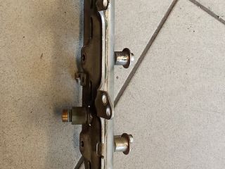 bontott VW PASSAT B6 Porlasztó Sor / Híd