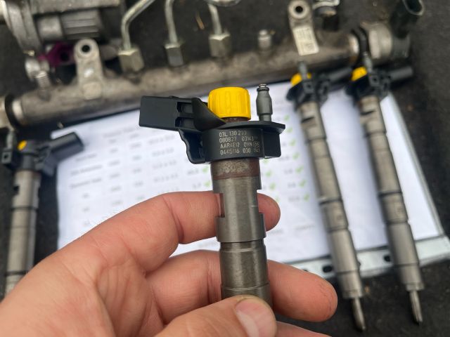 bontott VW PASSAT B6 Porlasztó Sor / Híd