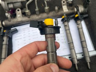 bontott VW PASSAT B6 Porlasztó Sor / Híd