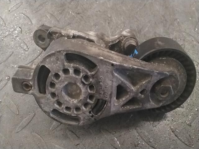 bontott VW PASSAT B6 Szíjfeszítő Görgő