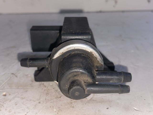 bontott VW PASSAT B6 Turbó Vákum Szelep