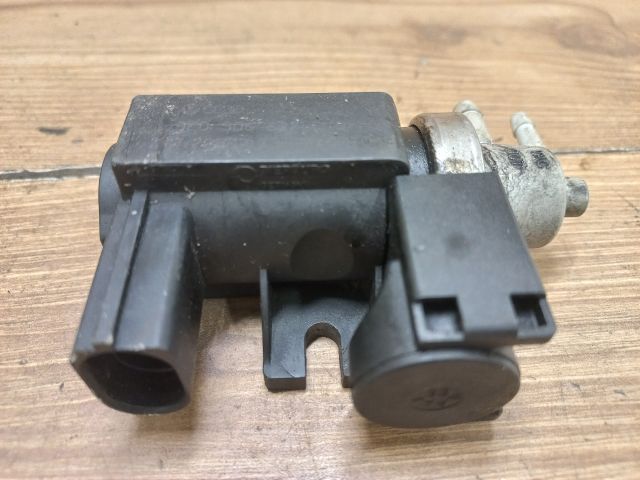 bontott VW PASSAT B6 Turbó Vákum Szelep