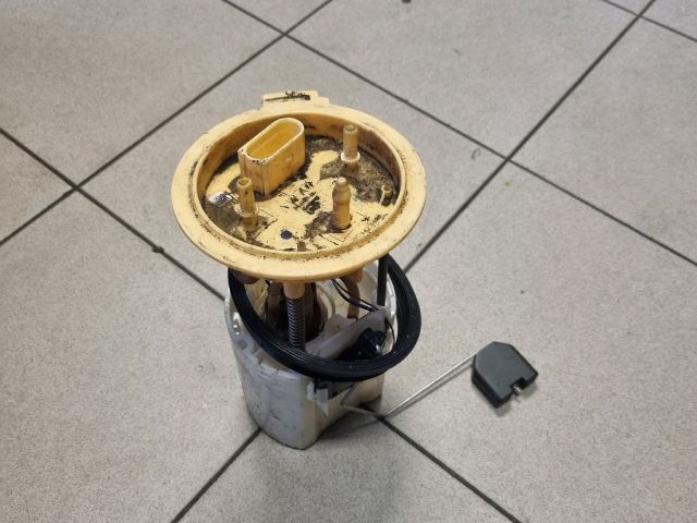 bontott VW PASSAT B6 Üzemanyag Szivattyú