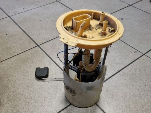 bontott VW PASSAT B6 Üzemanyag Szivattyú