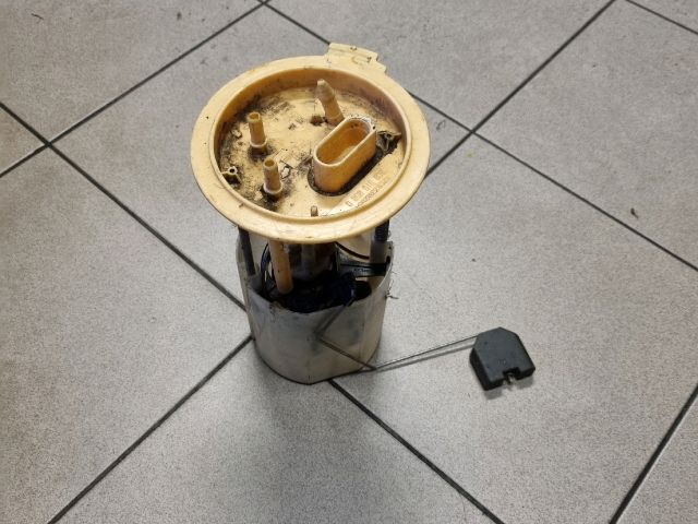 bontott VW PASSAT B6 Üzemanyag Szivattyú