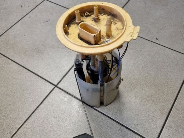 bontott VW PASSAT B6 Üzemanyag Szivattyú