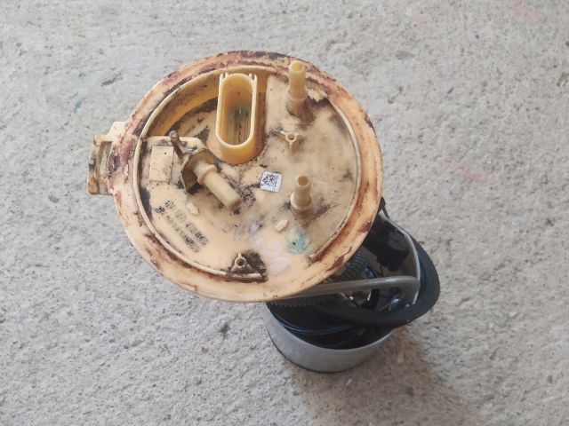 bontott VW PASSAT B6 Üzemanyag Szivattyú