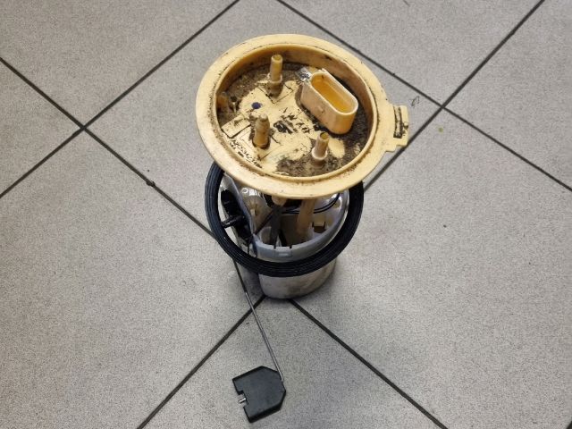 bontott VW PASSAT B6 Üzemanyag Szivattyú