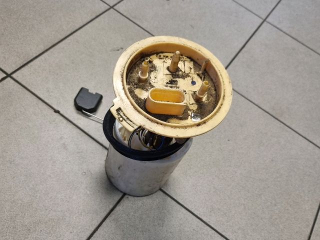 bontott VW PASSAT B6 Üzemanyag Szivattyú