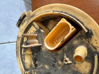 bontott VW PASSAT B6 Üzemanyag Szivattyú