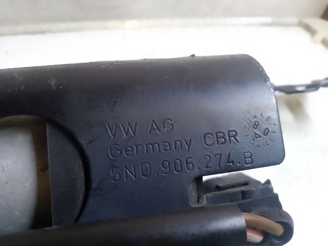 bontott VW PASSAT B6 Üzemanyag Szivattyú