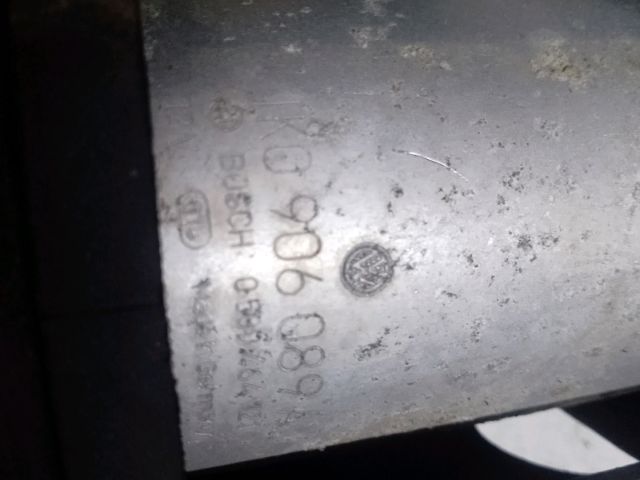 bontott VW PASSAT B6 Üzemanyag Szivattyú