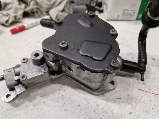 bontott VW PASSAT B6 Vákumpumpa